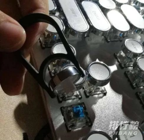 黑爵ak35i灯光设置_黑爵ak35i灯光怎么设置